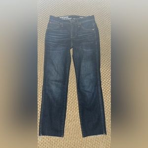 J. Crew 	
PETITE 9" VINTAGE SLIM-STRAIGHT JEAN